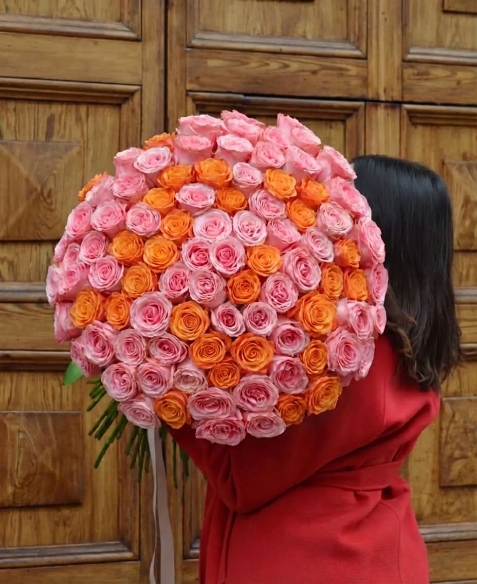 Bouquet di 100 rose - Light Pink Light Orange