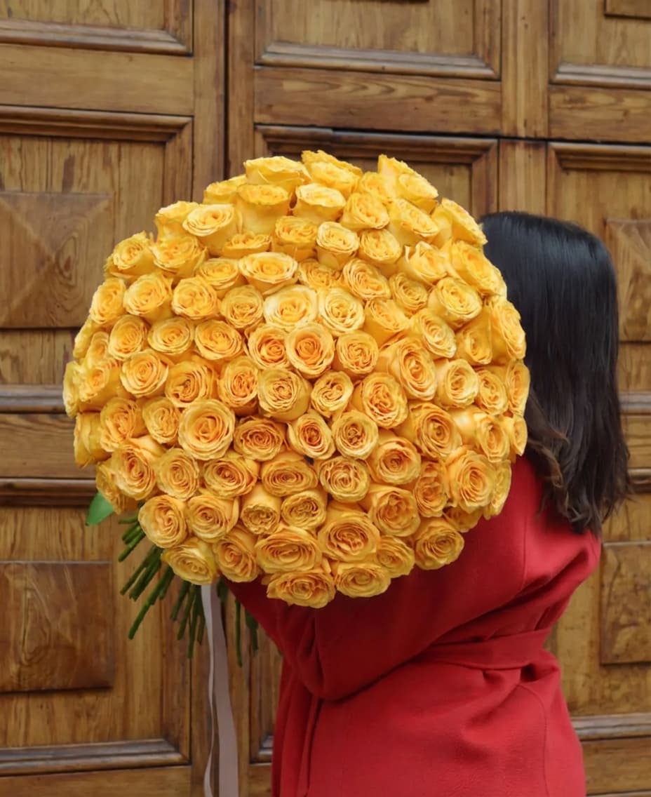 Bouquet di 100 rose - Yellow