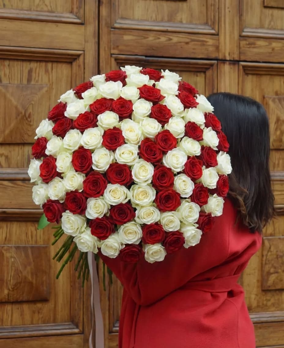 Bouquet di 100 rose - Red White